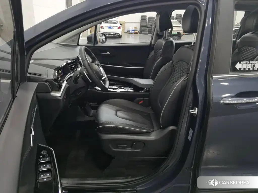 Hyundai Custo 2023 Синий из Китая, фото 4