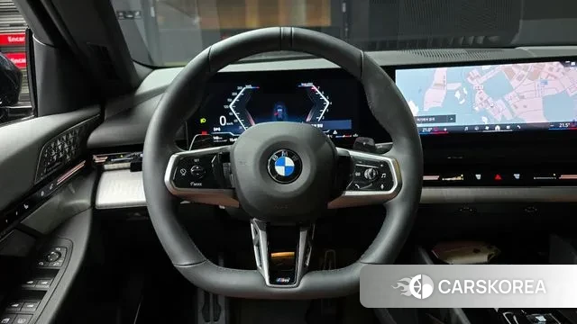 BMW 5 Series (G60) 2024 Черный из Кореи, фото 4