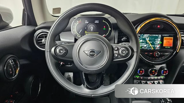 Mini Cooper 2021 Черный из Кореи, фото 4