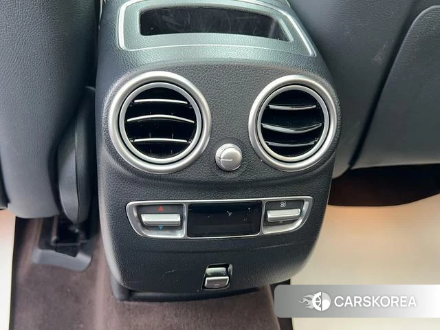 Mercedes-Benz GLC 2023 Черный из Китая, фото 4