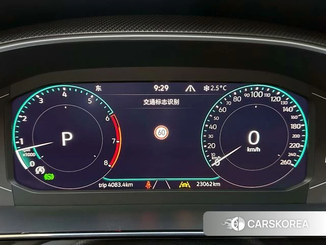 Volkswagen CC 2024 Темно-серый из Китая, фото 4