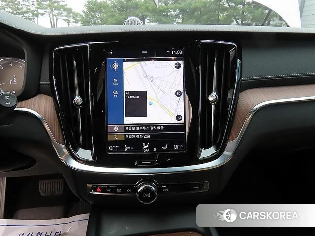 Volvo V60 Cross-Country 2nd Generation 2021 Серебристо-серый из Кореи, фото 4