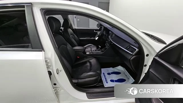 Kia The New K5 2nd generation 2018 Белый из Кореи, фото 4