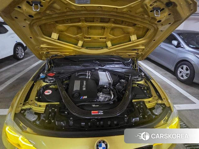 BMW M3 (F80) 2018 Золотой из Кореи, фото 4
