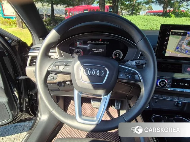 Audi A4 (B9) 2023 Черный двухцветный из Кореи, фото 4