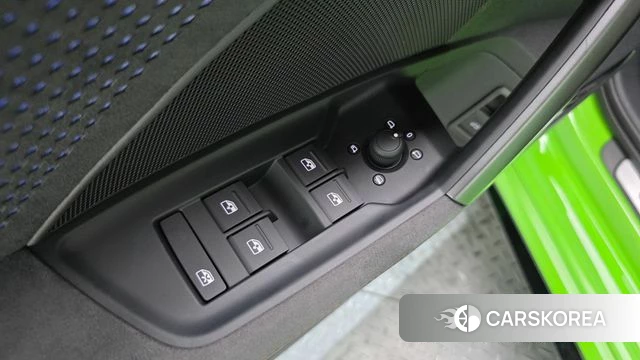 Audi RS3 (8Y) 2026 Зеленый из Кореи, фото 4