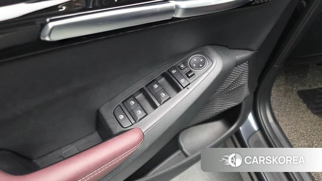 Kia Seltos 2021 Серый из Кореи, фото 4