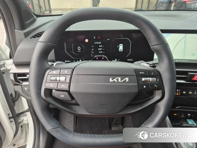 Kia The New Sportage 5th Generation Hybrid 2025 Белый из Кореи, фото 4