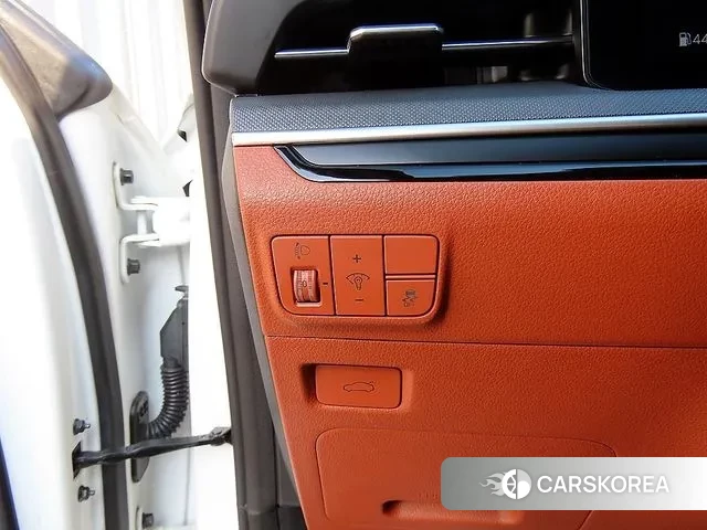 Kia The New K5 3rd generation 2023 Белый из Кореи, фото 4