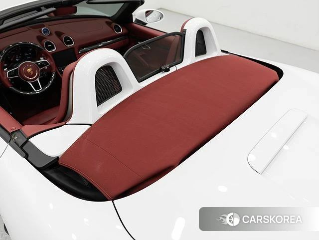 Porsche 718 Boxster 2023 Белый из Кореи, фото 4