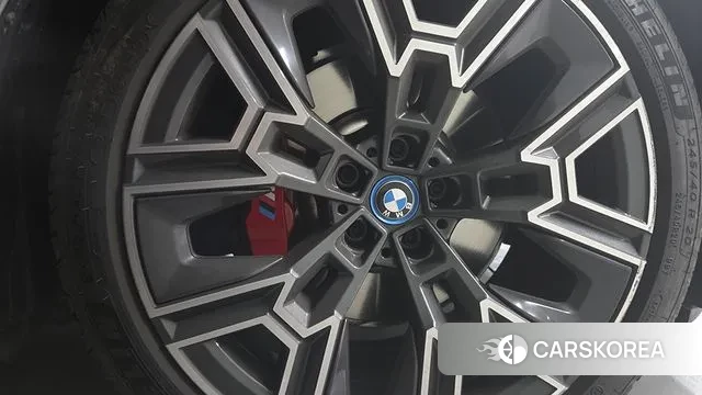 BMW 5 Series (G60) 2024 Серый из Кореи, фото 4