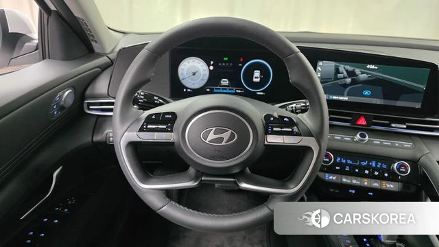 Hyundai The New Avante (CN7) 2024 Белый из Кореи, фото 4