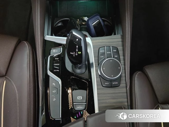 BMW 6 Series GT (G32) 2019 Коричневый из Кореи, фото 4