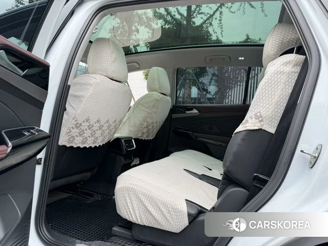 Volkswagen ID.6 X 2024 Белый из Китая, фото 4