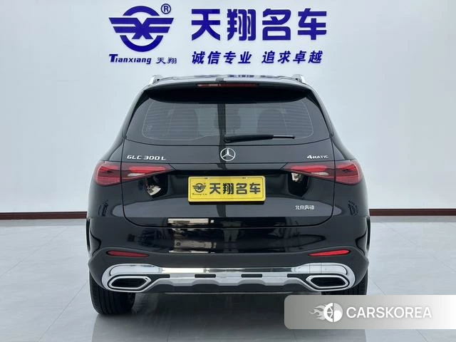 Mercedes-Benz GLC 2024 Черный из Китая, фото 4