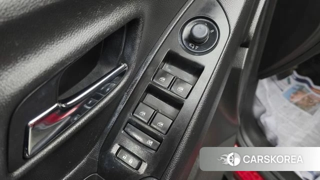 Chevrolet (GM Daewoo) The New Trax 2019 Красный из Кореи, фото 4