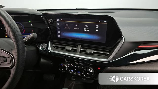Chevrolet (GM Daewoo) Trax Crossover 2023 Белый из Кореи, фото 4