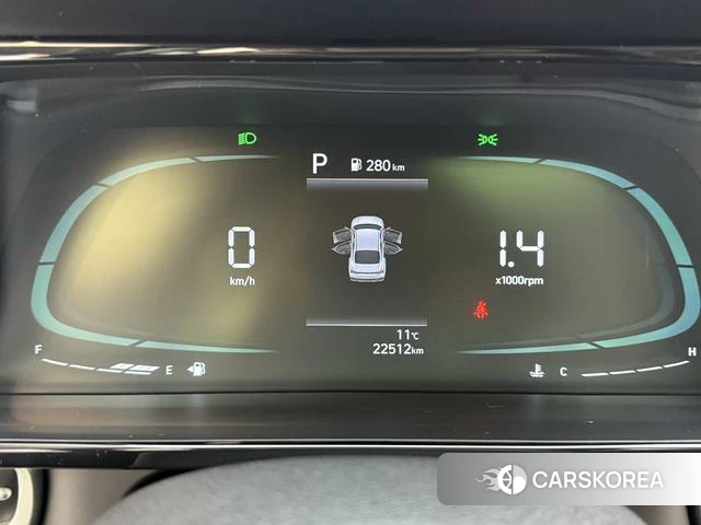 Hyundai Elantra 2023 Белый из Китая, фото 4