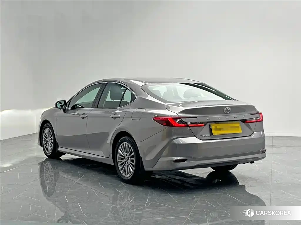 Toyota Camry 2025 Silver/gray из Китая, фото 5