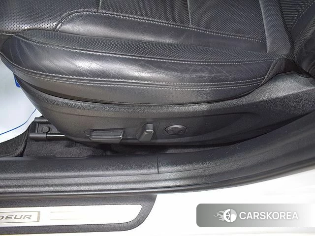 Hyundai The New Grandeur IG id 3890243 из Кореи 4