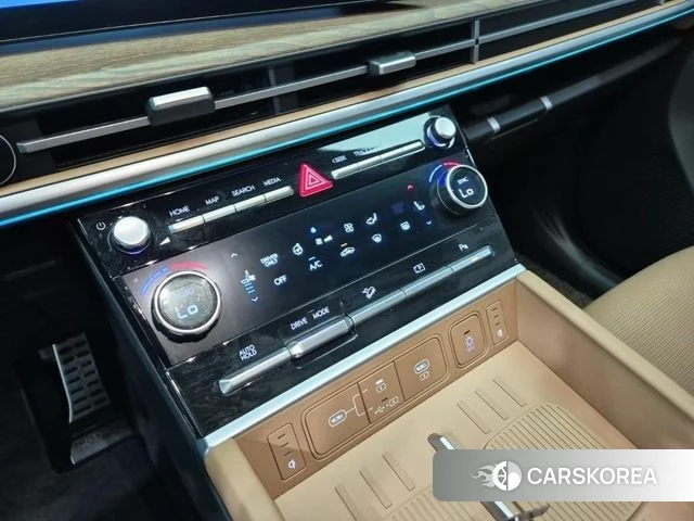 Hyundai Santa Fe (MX5) 2023 Серый из Кореи, фото 4