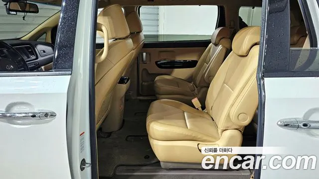 Kia The New Carnival id 2396936 из Кореи 4