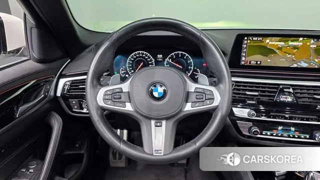 BMW 5 Series (G30) 2019 Белый из Кореи, фото 4