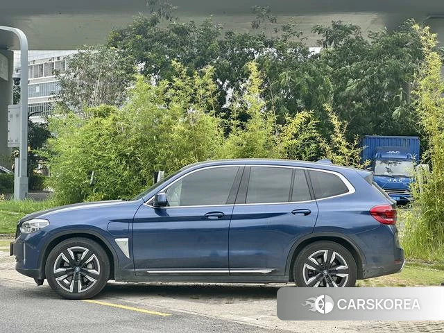 BMW iX3 2021 Синий из Китая, фото 4