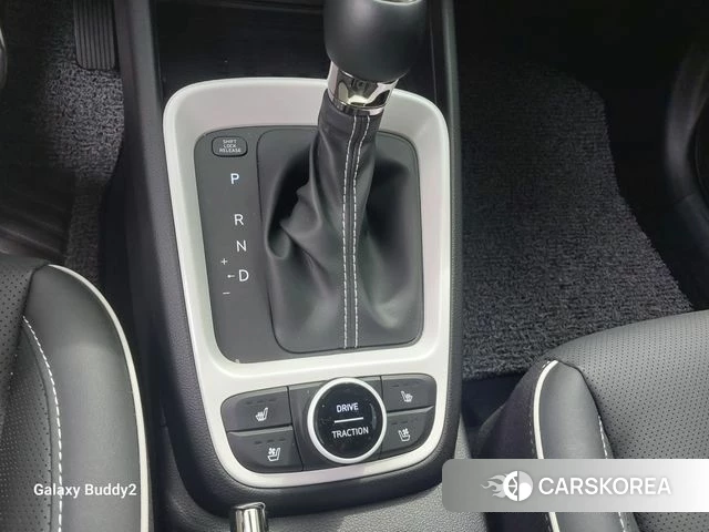 Hyundai Venue 2025 Белый из Кореи, фото 4