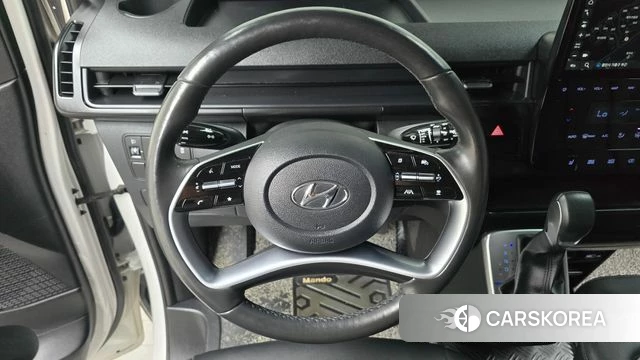 Hyundai Staria 2023 Белый из Кореи, фото 4