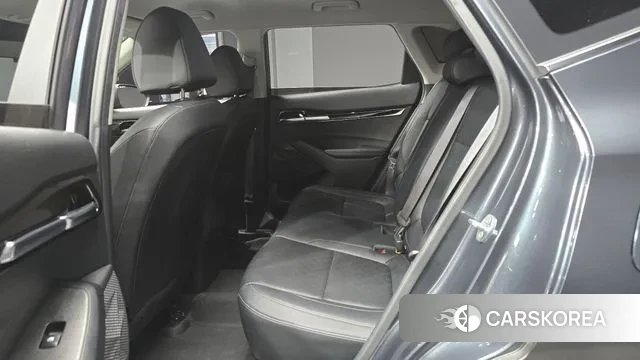 Kia Seltos 2022 Серый из Кореи, фото 4