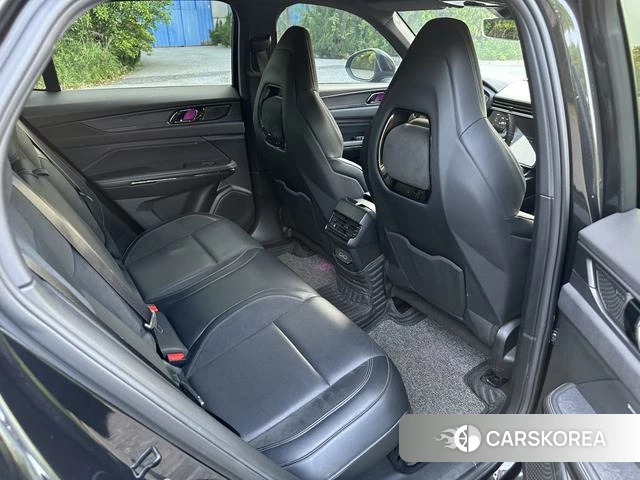 Lynk 01 EM-P 2022 Черный из Китая, фото 4