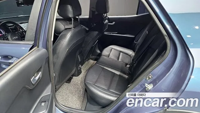 Kia Stonic 2018 Синий из Кореи, фото 4