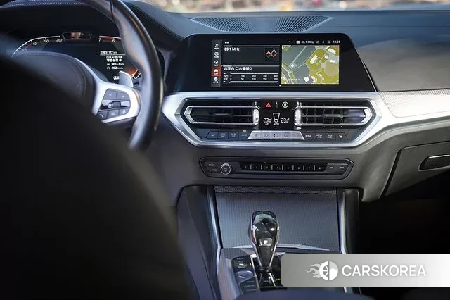 BMW 3 Series (G20) 2019 Белый из Кореи, фото 4