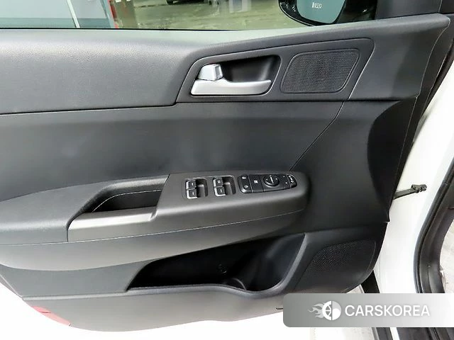 Kia Sportage The Bold 2019 Белый из Кореи, фото 4