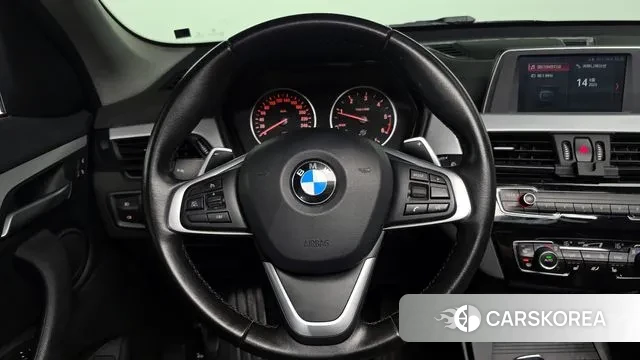 BMW X1 (F48) 2018 Серебристо-серый из Кореи, фото 4