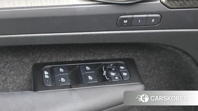 Volvo XC40 2021 Белый из Кореи, фото 4