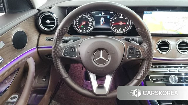 Mercedes-Benz E-Class W213 2018 Черный из Кореи, фото 4