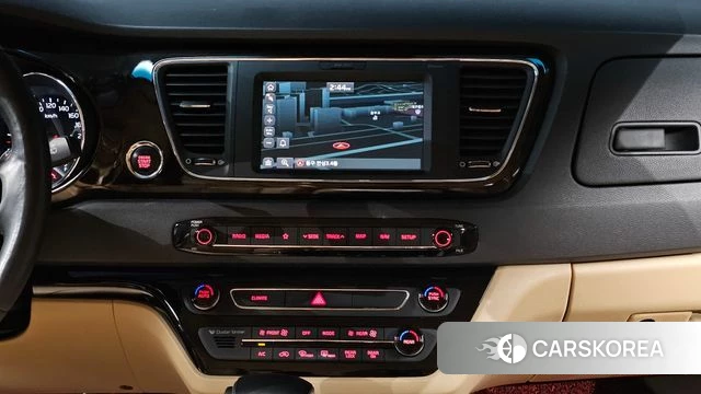 Kia The New Carnival 2018 Белый из Кореи, фото 4