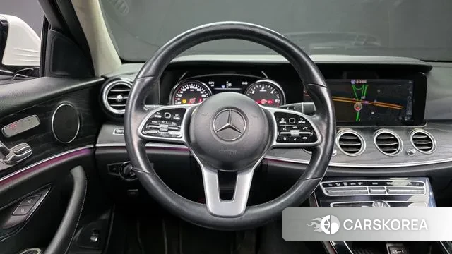 Mercedes-Benz E-Class W213 2019 Белый из Кореи, фото 4
