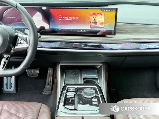 BMW 7 series 2024 Черный из Китая, фото 4