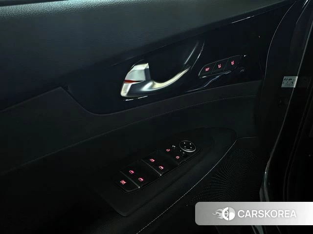 Kia The New K3 2nd generation 2023 Серый из Кореи, фото 4