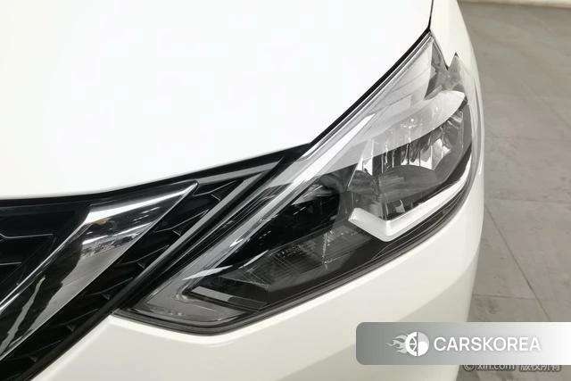 Nissan Xuan Yi 2023 Белый из Китая, фото 4
