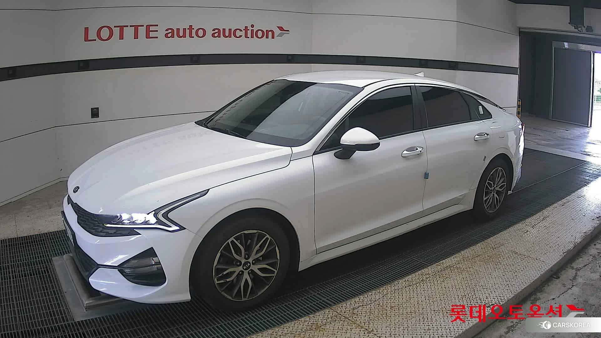 Kia K5 2021 Белый из Кореи, фото 4