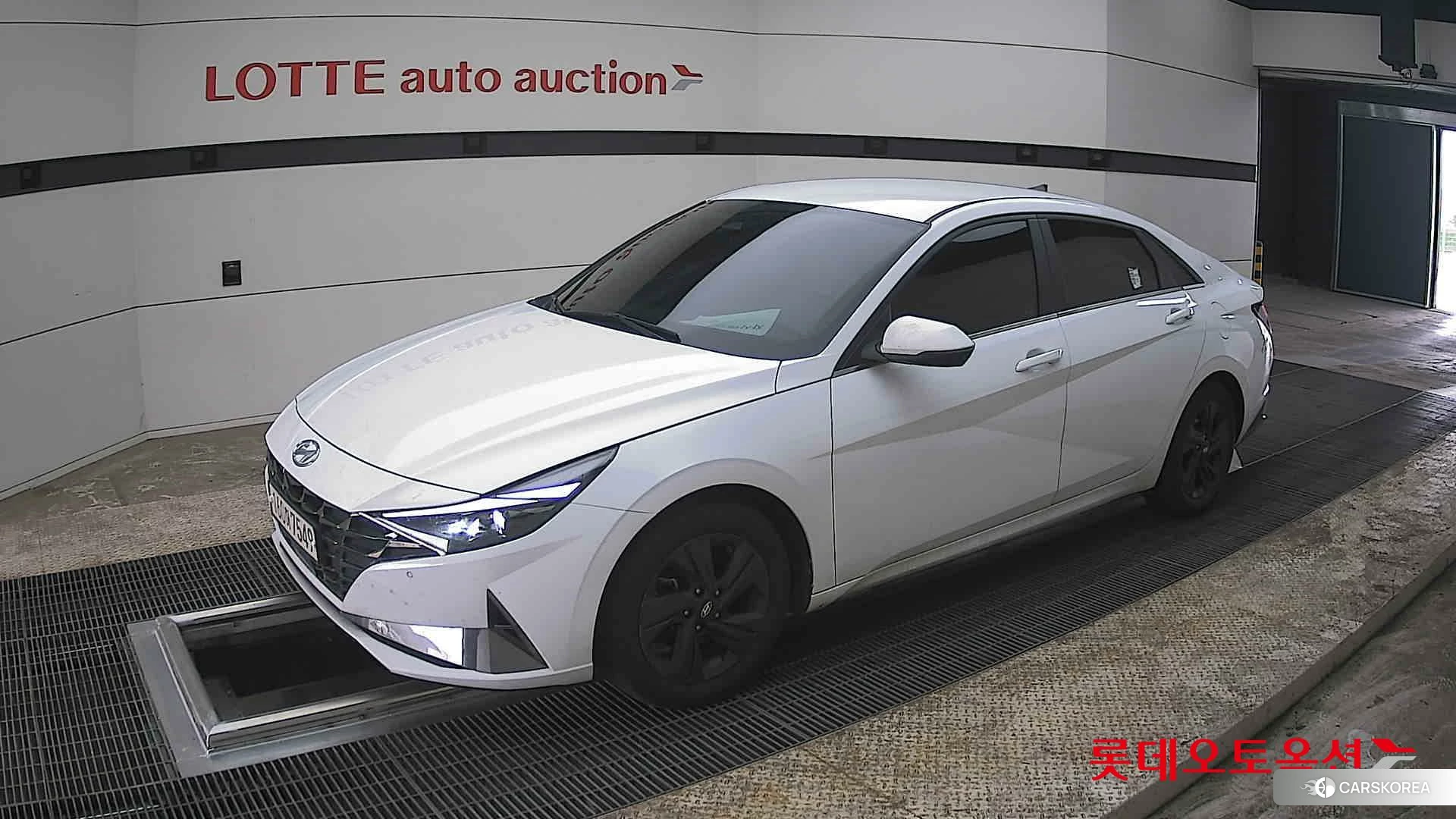 Hyundai Avante 2021 Polar White из Кореи, фото 4