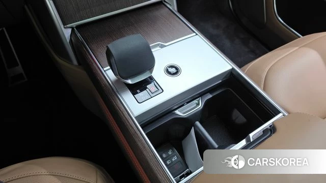 Land Rover Range Rover 5th Generation 2026 Песочный из Кореи, фото 4