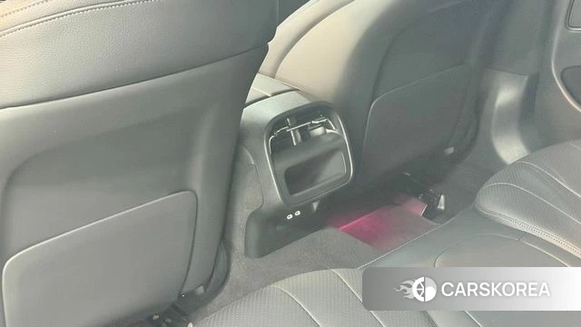 Mercedes-Benz E-Class W214 2024 Черный из Кореи, фото 4