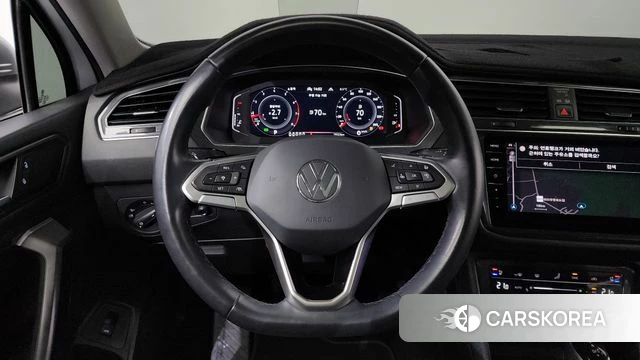 Volkswagen Tiguan Allspace 2022 Белый из Кореи, фото 4