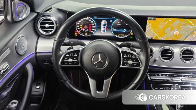 Mercedes-Benz E-Class W213 2018 Серый из Кореи, фото 4