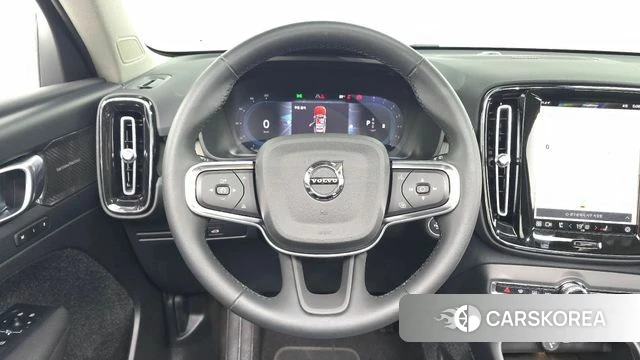 Volvo XC40 2022 Белый из Кореи, фото 4